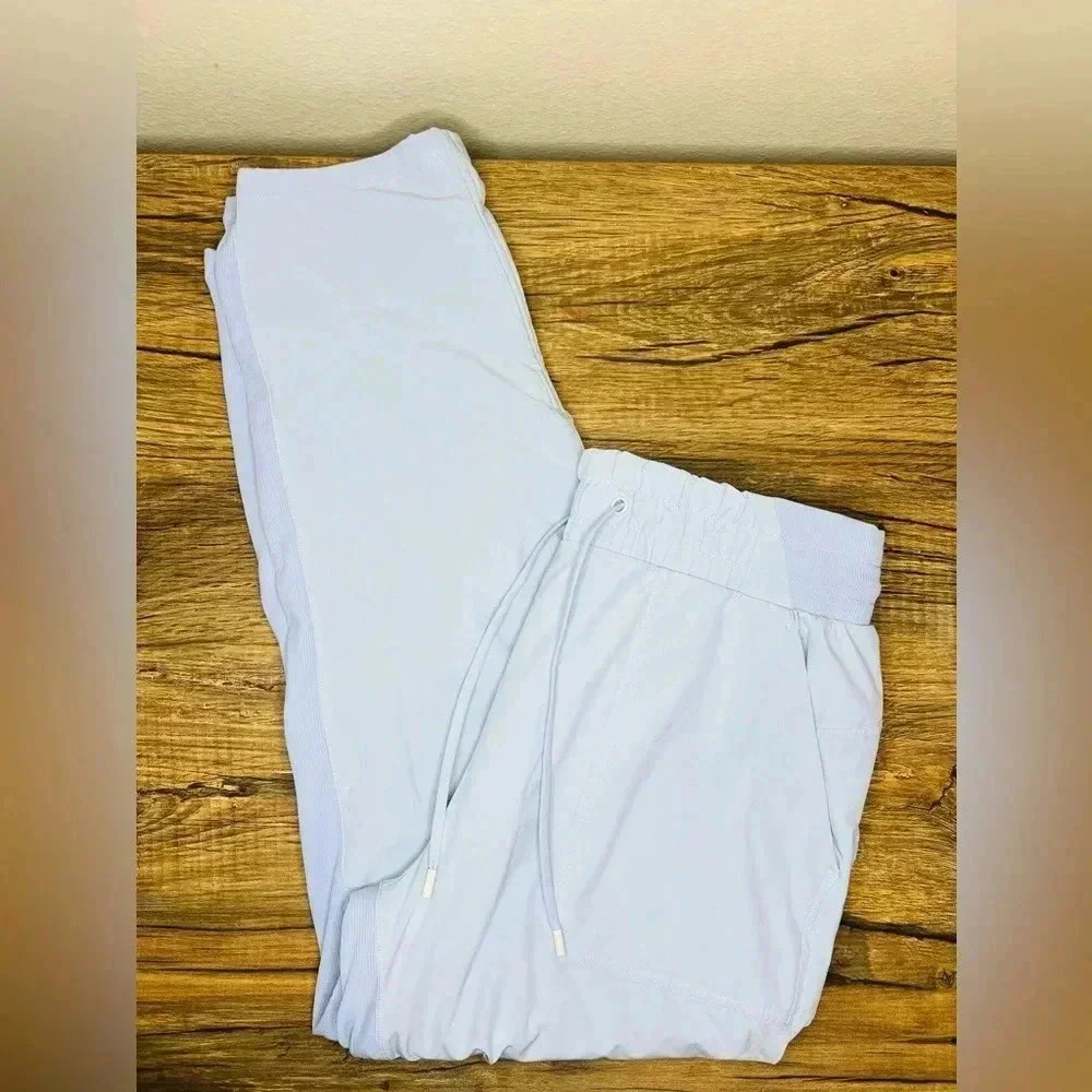Lululemon Beyond the Studio Blue Linen size 8